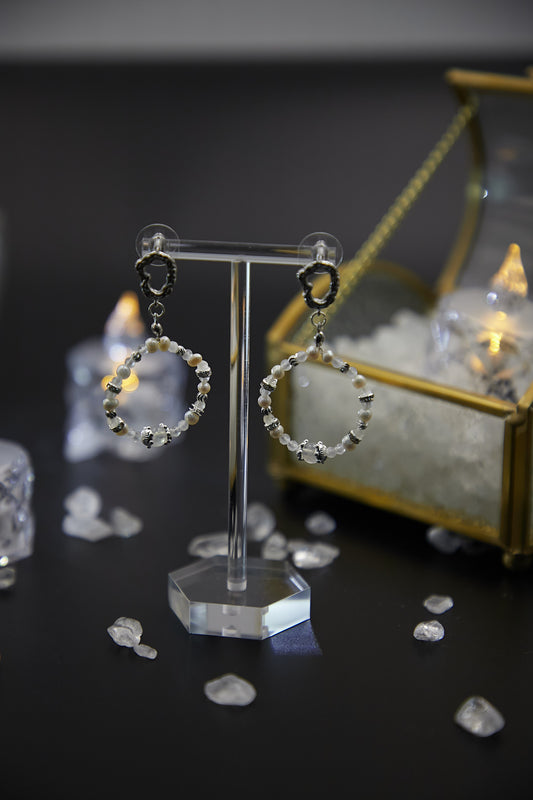 E001-藍月亮.淡水珍珠圈圈耳環