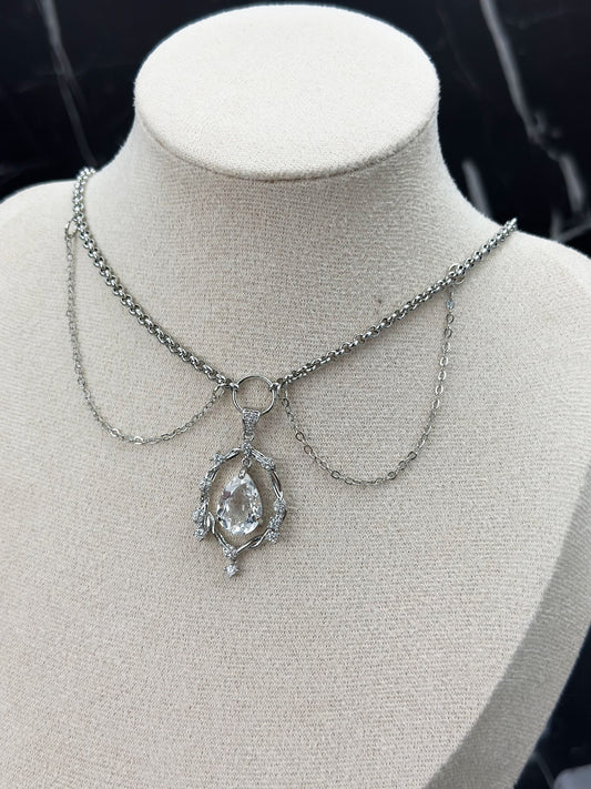 N031-白水晶魔女磁吸款頸鏈