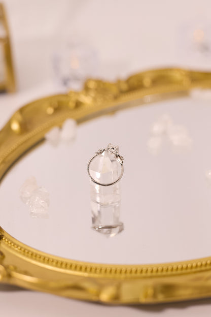 R048-白水晶蛋形S925開口戒指