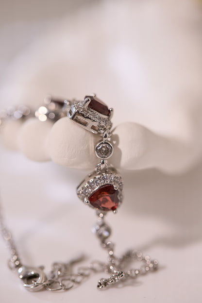 C051-石榴石心形手鏈