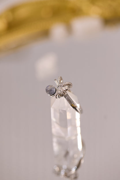 R073-灰月光蝴蝶結形S925開口戒指