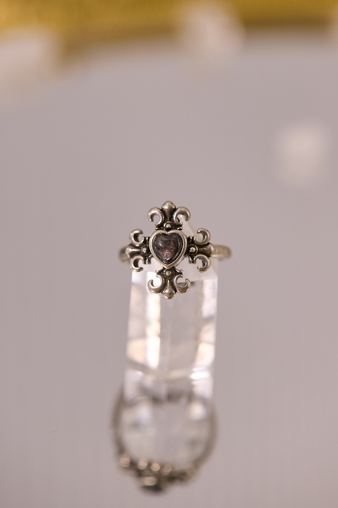 R087-銀曜石心形十字架開口戒指