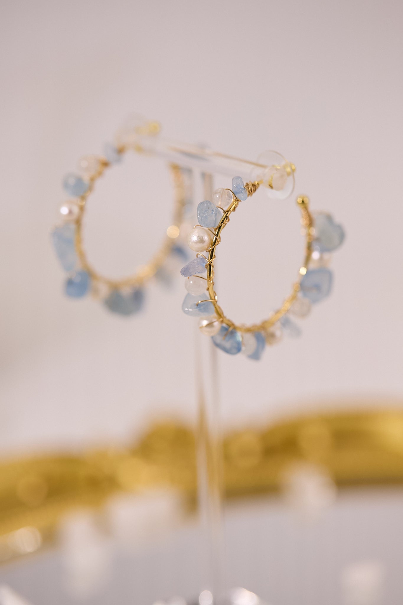 E073-海藍寶．藍月亮．淡水珍珠圈圈耳環