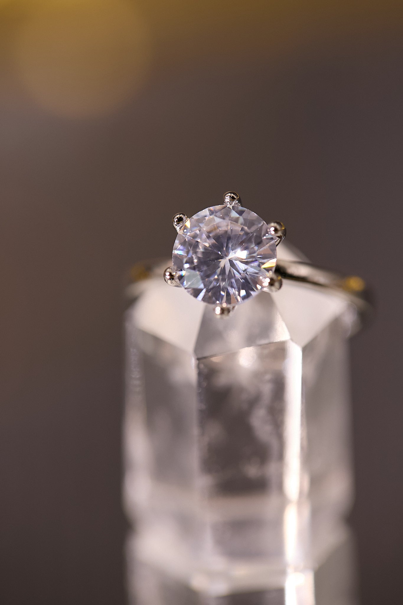 R098-1.5卡六爪莫桑鑽S925開口戒指