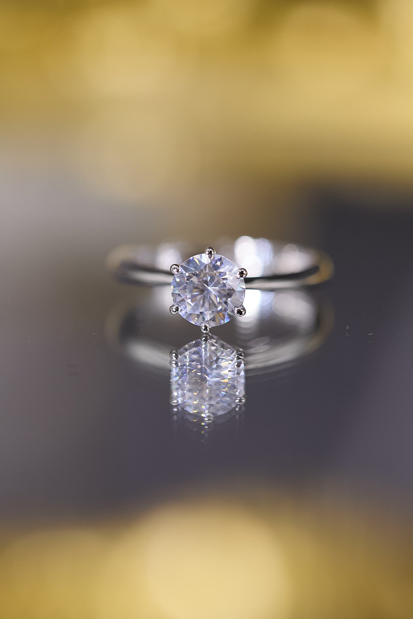 R100-1卡六爪莫桑鑽純銀鍍18K白金開口戒指