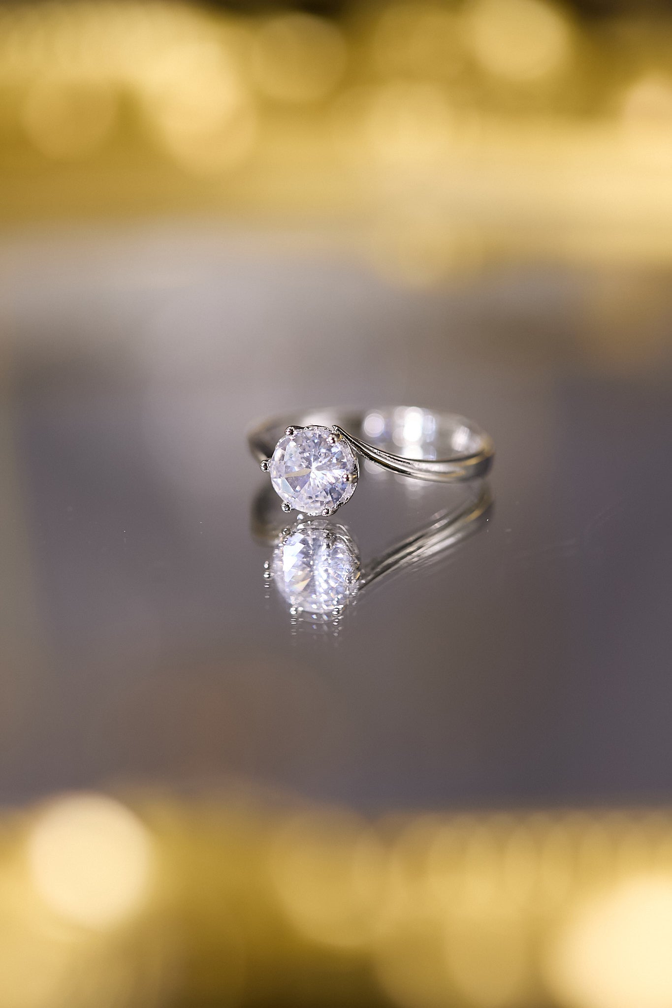 R103-1卡六爪莫桑鑽S925開口戒指