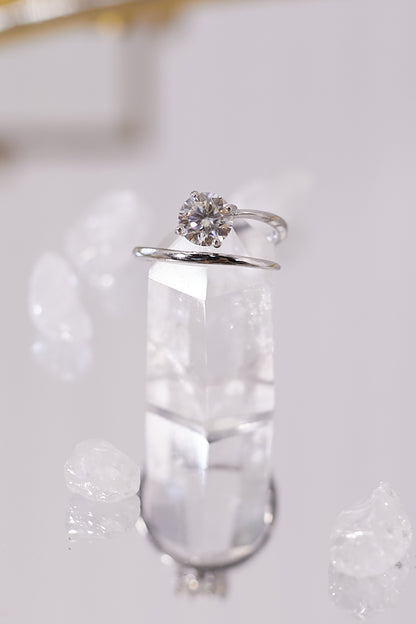 R033-1卡莫桑鑽S925開口戒指