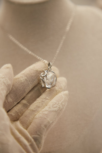 N007-白阿賽簡約磁吸款頸鏈