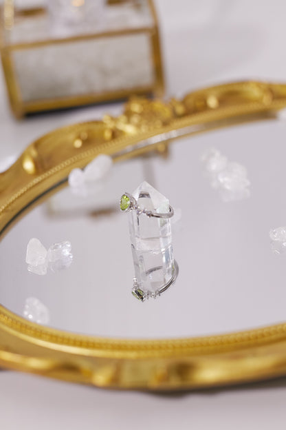 R042-橄欖石心形開口戒指