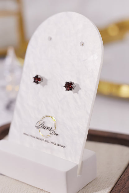 E051-石榴石耳釘