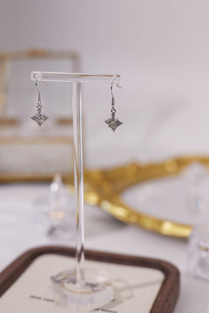 E066-莫桑星形耳勾