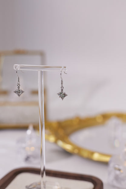 E066-莫桑星形耳勾