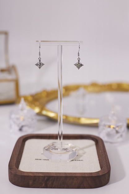 E066-莫桑星形耳勾