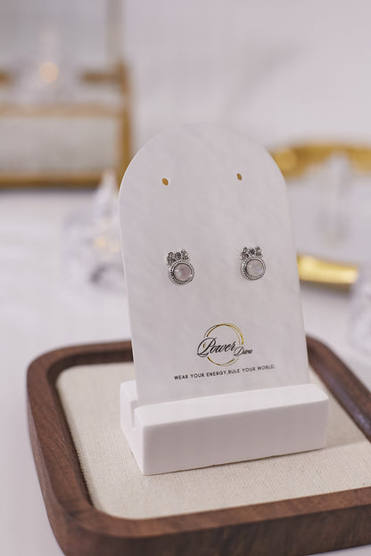 E068-灰月光蝴蝶結圓形耳釘