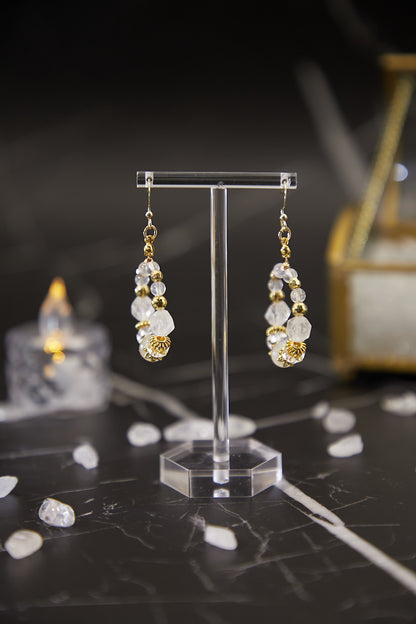 E013-藍月亮．白水晶．圈圈耳環